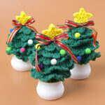 Hand woven - knitted - Christmas tree - potted plants - decorations - Christmas.